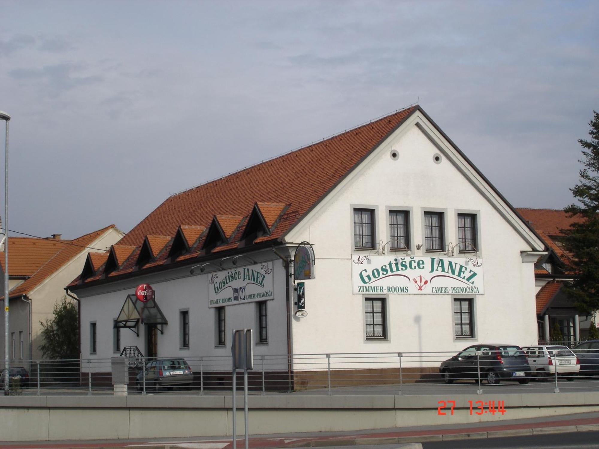 Guesthouse Janez Марибор Экстерьер фото