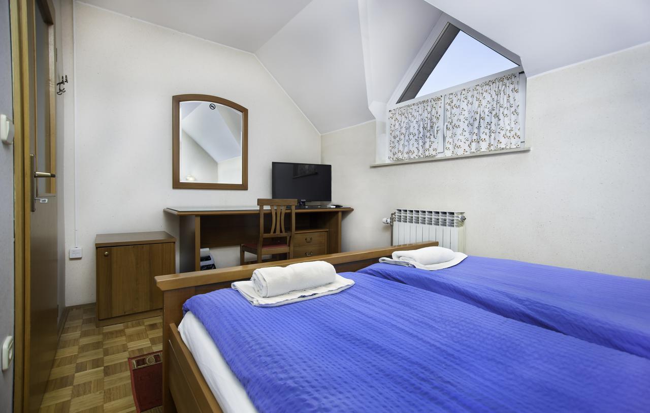 Guesthouse Janez Марибор Экстерьер фото